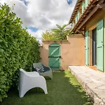 Le Nid Des Ailes Piscine Jardin Parking Centre-ville Millau