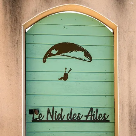 Le Nid Des Ailes Piscine Jardin Parking Centre-ville 아파트 *