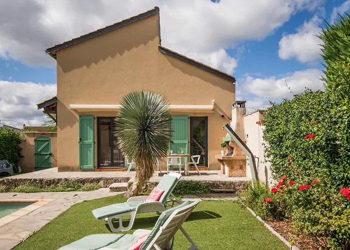 Le Nid Des Ailes Piscine Jardin Parking Centre-ville Millau